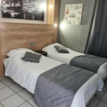Initial By Balladins Lyon / Hotel 2*